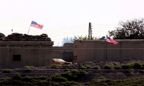Comandos estadounidenses izan su bandera en la ciudad de Tal Abyad Estados Unidos instala una base militar en Siria